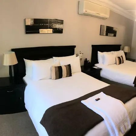 Hill Street Manor Guest house *